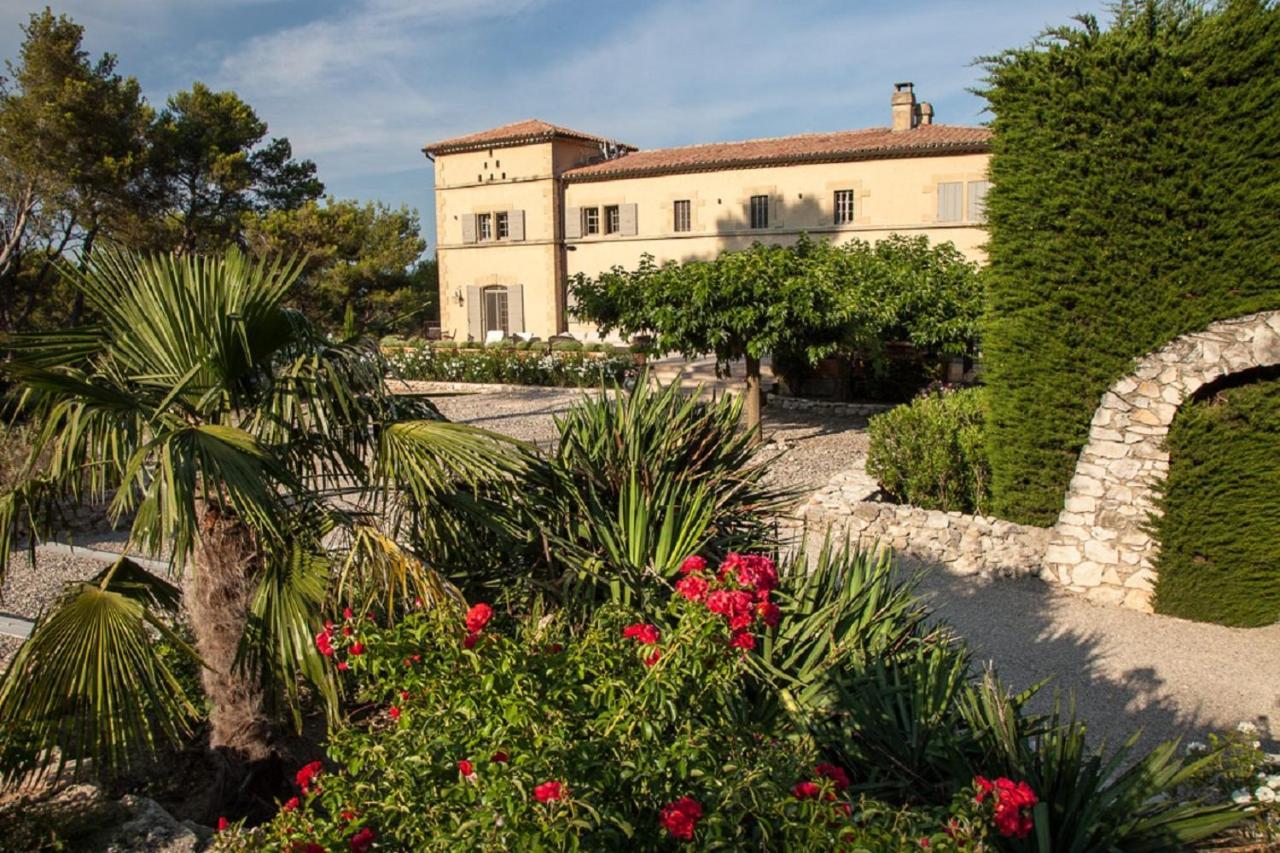 Domaine De La Tourelle Orgon Luaran gambar